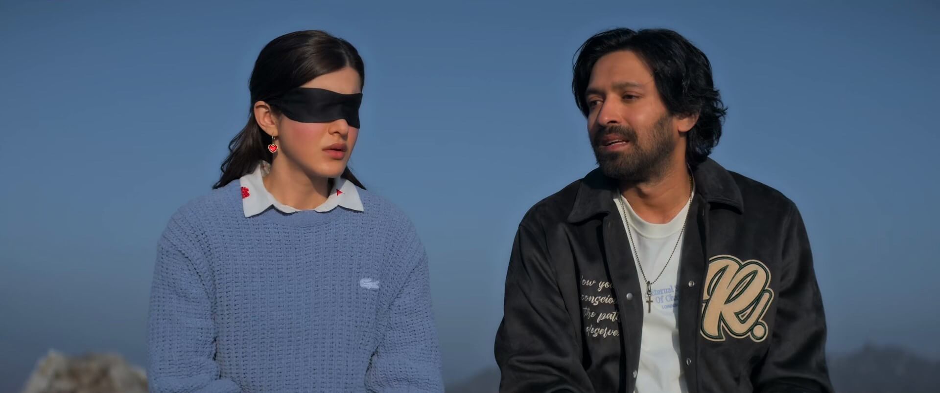 Aankhon ki Gustaakhiyan